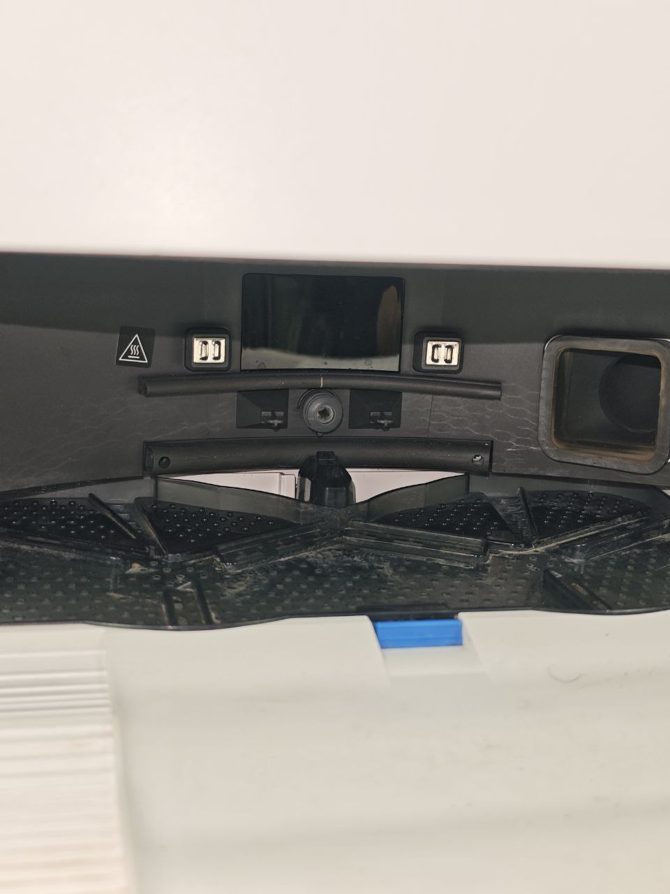 58cefdce762e8f3ad618c105bae74201