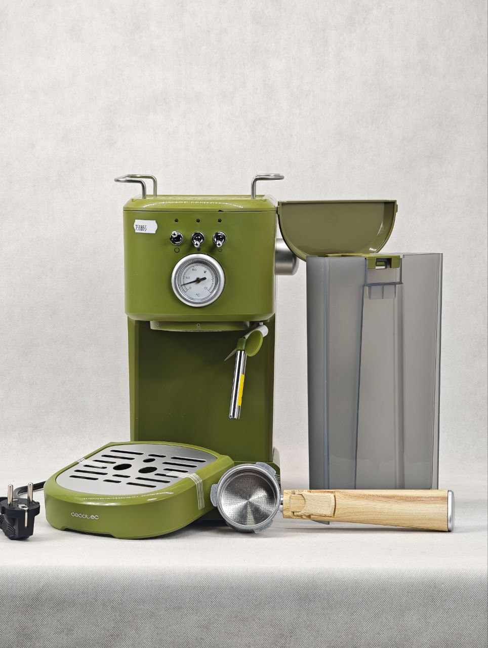 6dec1790342202a8170b2e090d0f3381