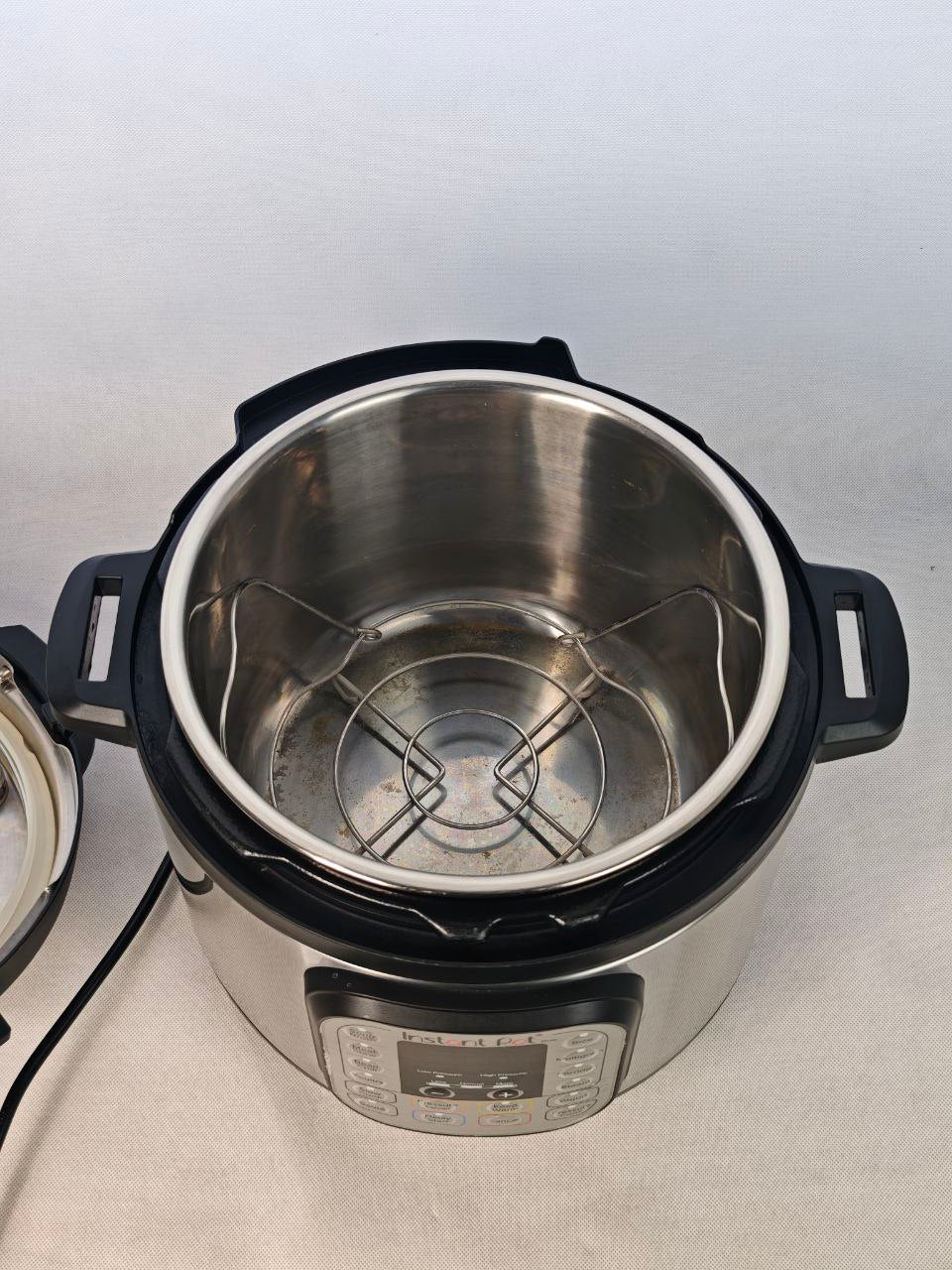 6a04a3b51eed3845ebcf4a4265d69ead