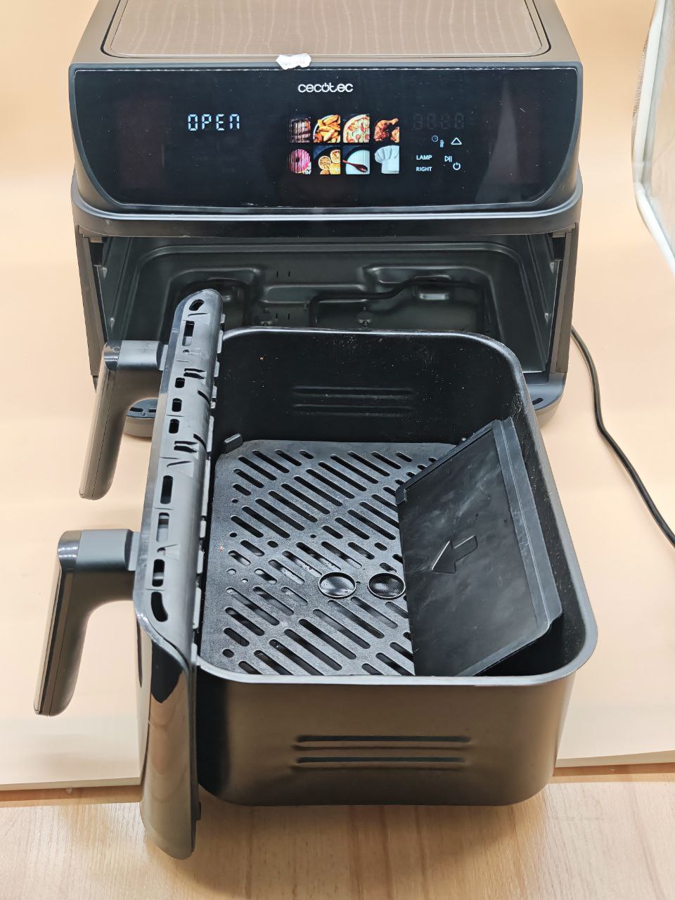 2015cb250e890334933b9bc53a906015